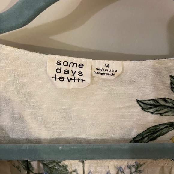 Floral Blouse - Picture 6 of 6